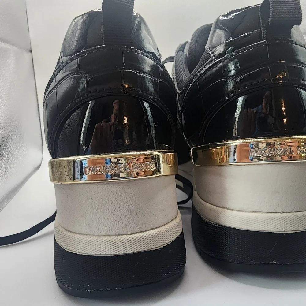 Michael Kors Wedge Sneakers Back And Gold Size 8.5.